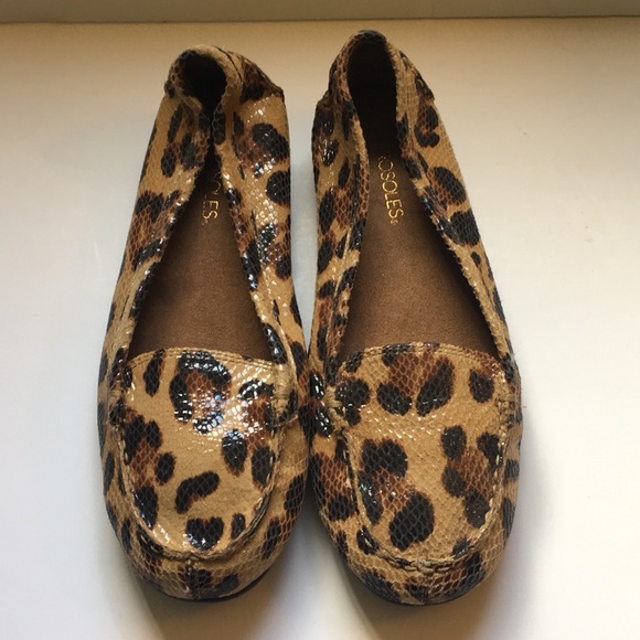 aerosoles leopard print loafers